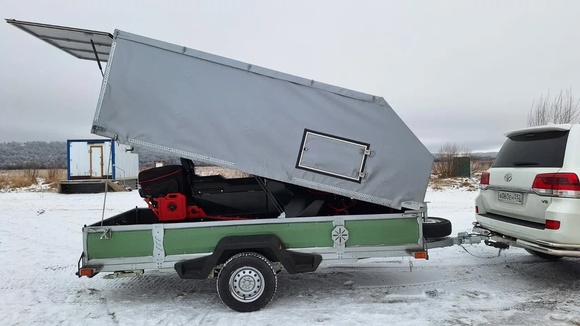 Прицеп VOYAGE Classic 3,5 Бортовой, с тентованным подъемным каркасом, окнами и задней дверью (ш. 1,8; д. 3,5) pitbikemarket.ru